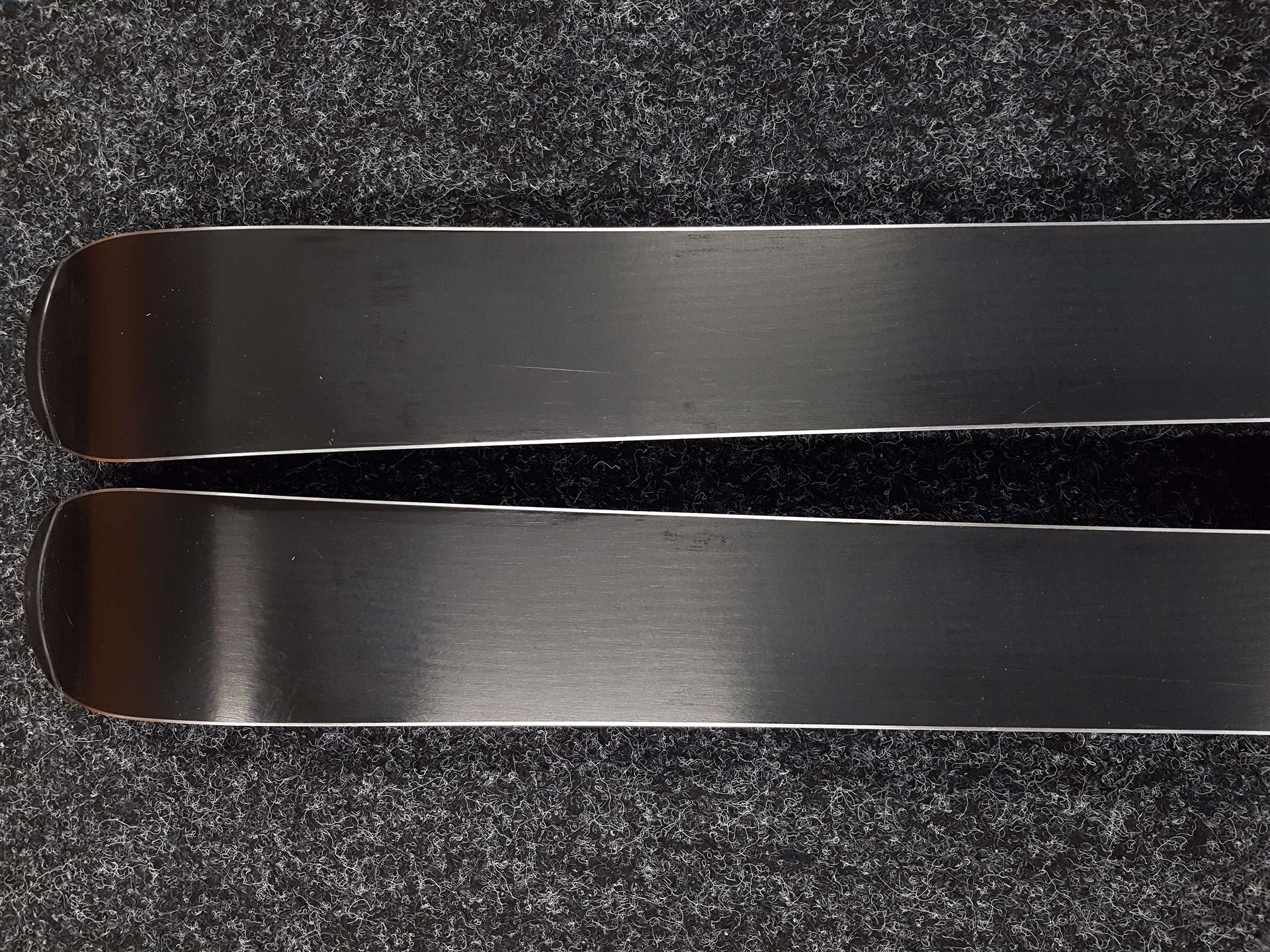 Použité detské lyže FISCHER RC4 Race JR + viazanie Fischer FJ 4.5