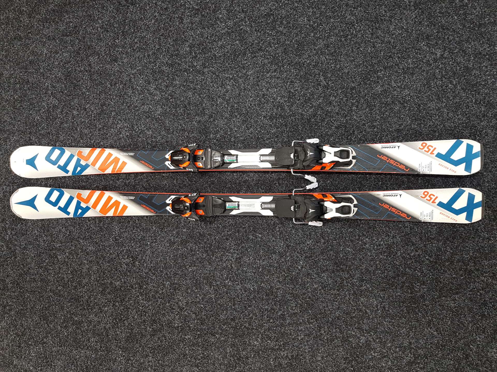 Skis ATOMIC XT Redster d'occasion + fixations Atomic XT 10