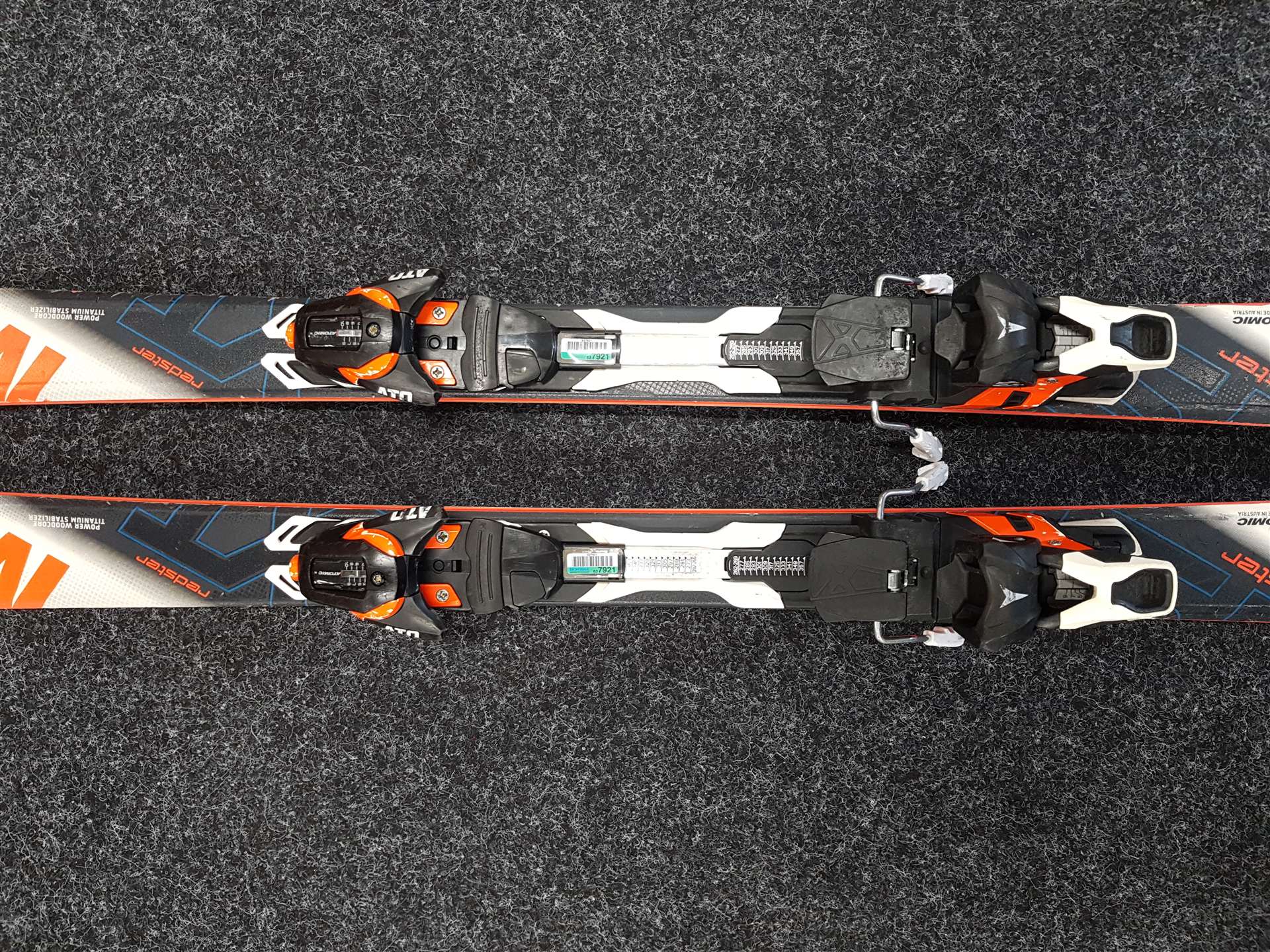 Skis ATOMIC XT Redster d'occasion + fixations Atomic XT 10