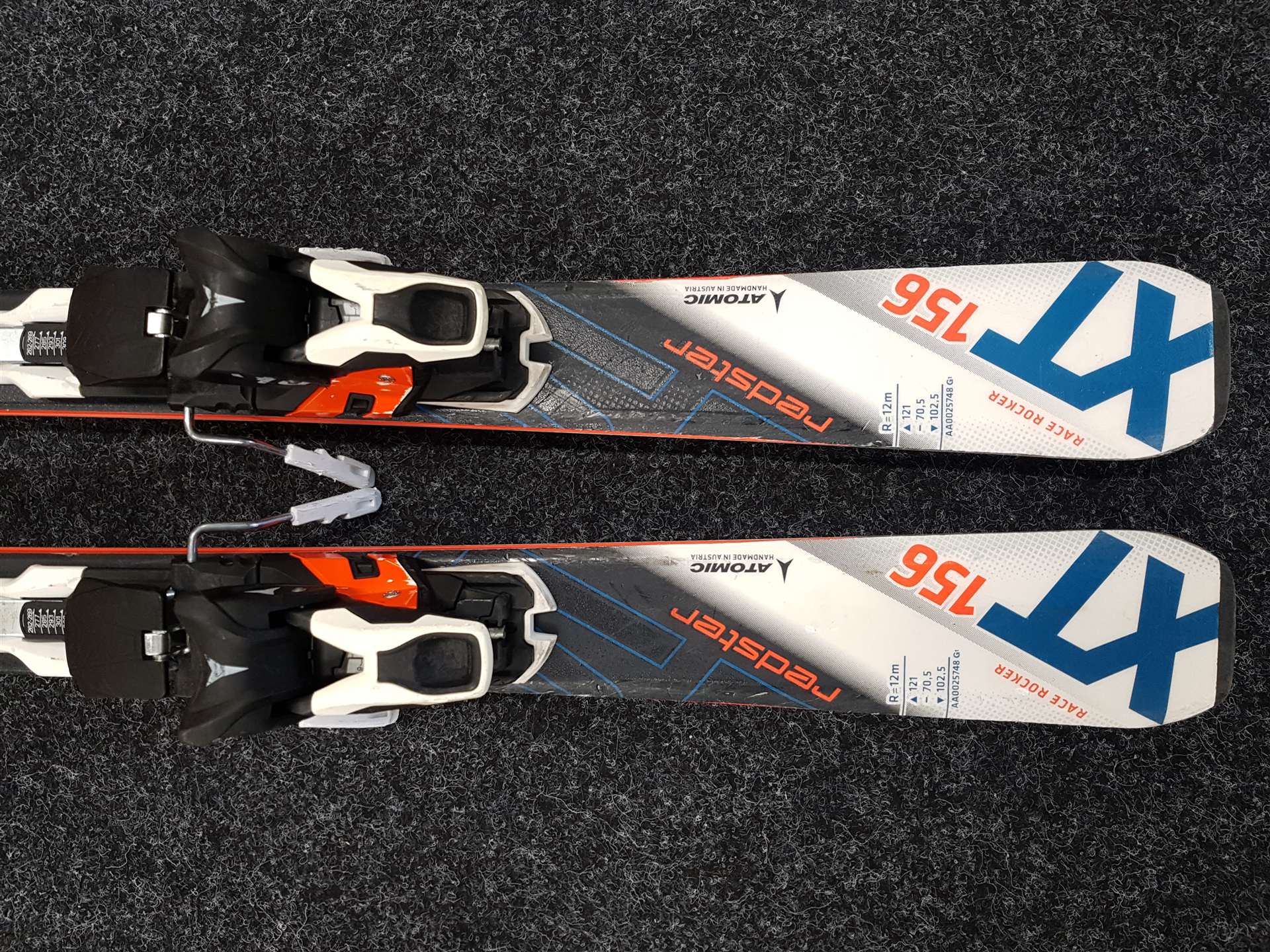 Skis ATOMIC XT Redster d'occasion + fixations Atomic XT 10