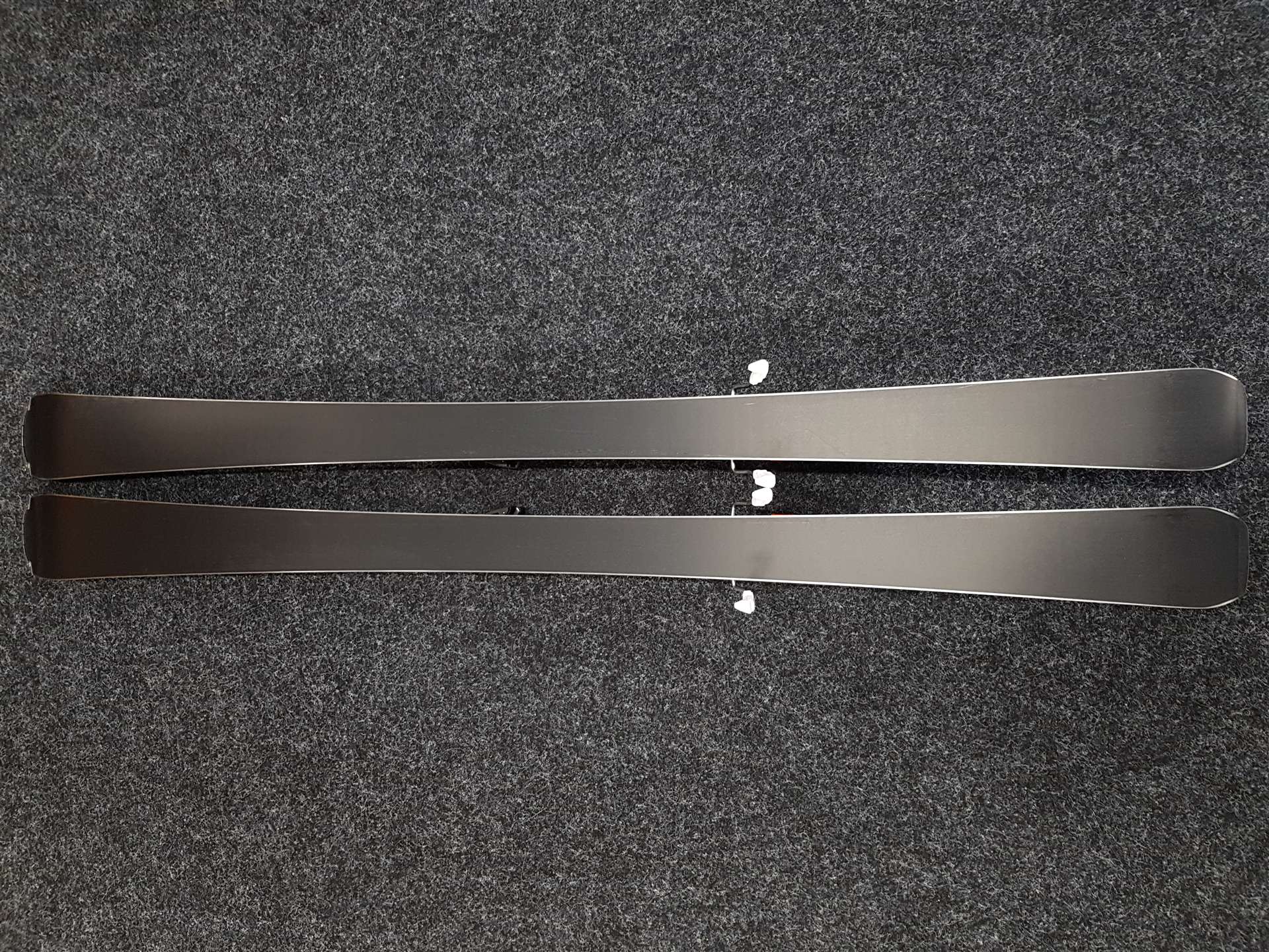 Skis ATOMIC XT Redster d'occasion + fixations Atomic XT 10