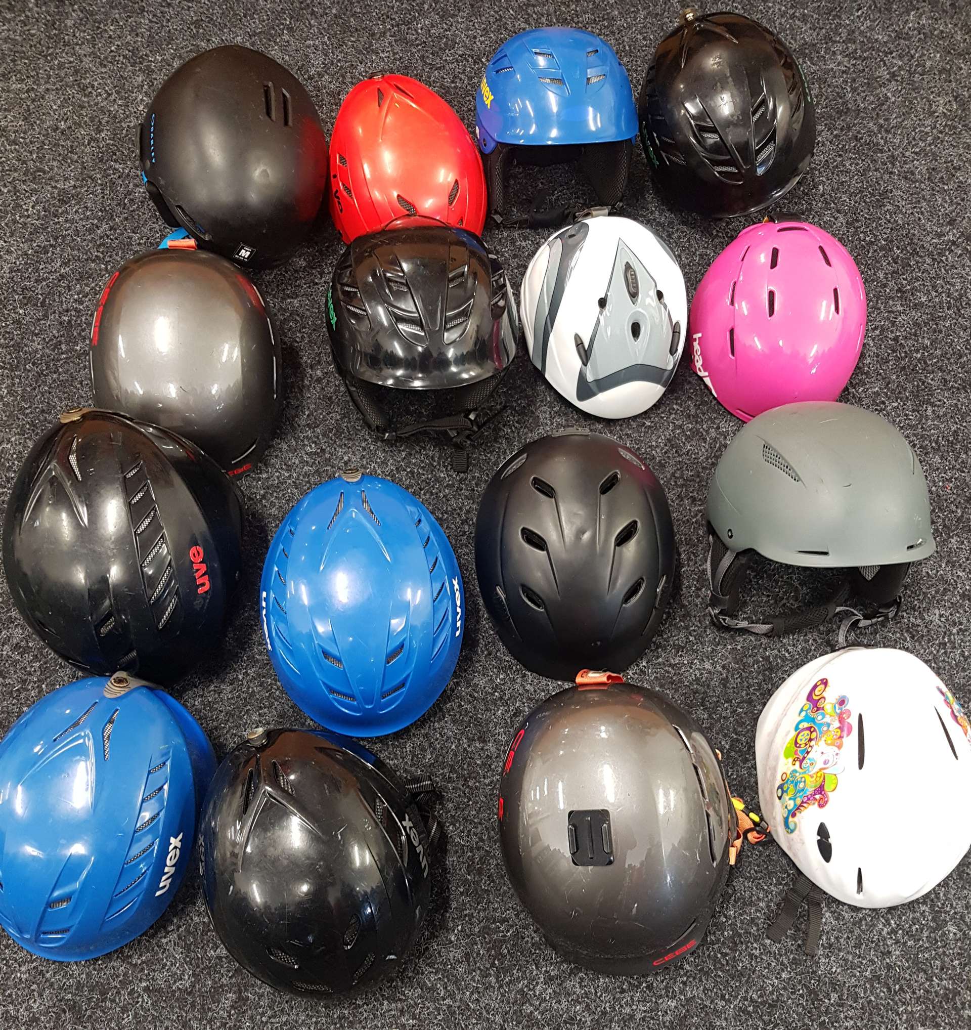Gebrauchte Helme, gemischt, 16 Stück (XS-XL)