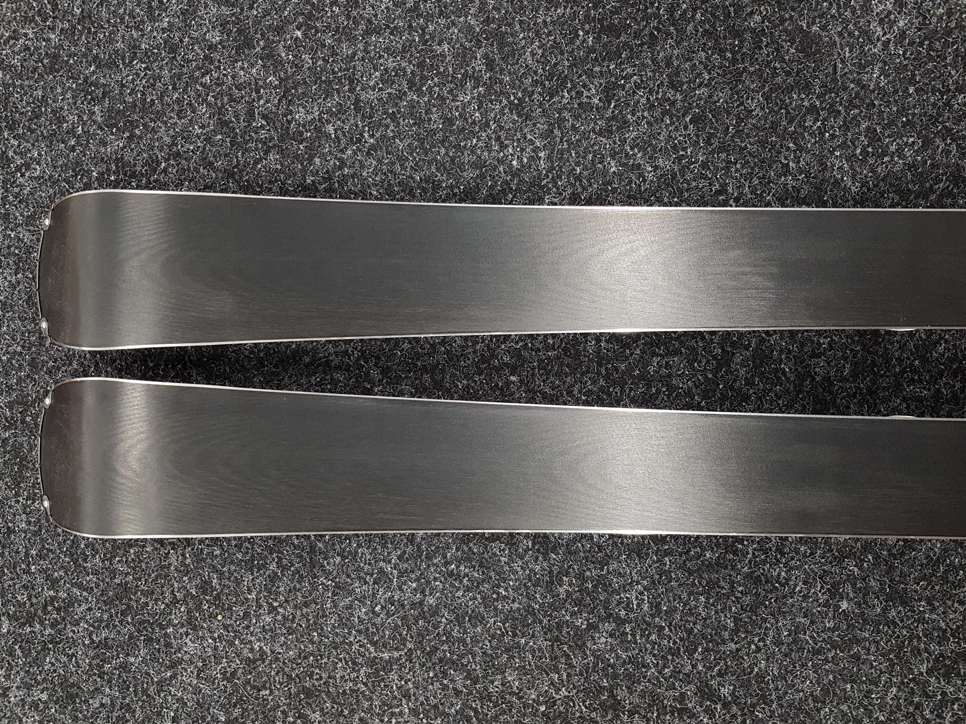 Gebrauchte ROSSIGNOL Nova 2 Ski + Look Xpress 10 Bindungen