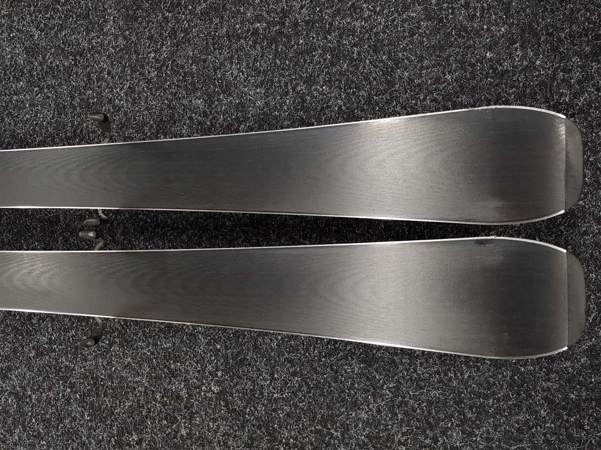 Gebrauchte ROSSIGNOL Nova 2 Ski + Look Xpress 10 Bindungen
