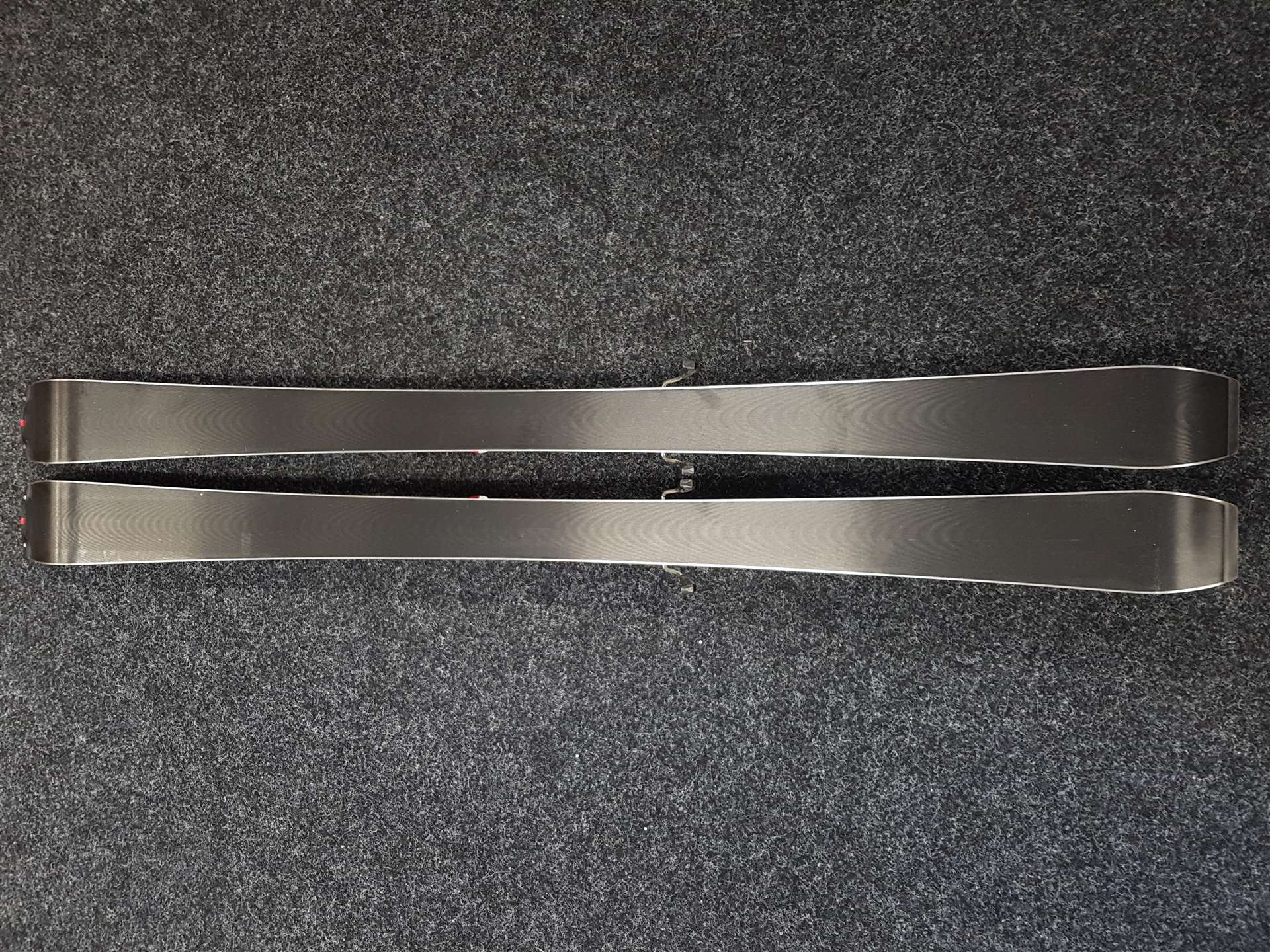 Gebrauchte ROSSIGNOL Passion Ski + Rossignol 10 Bindungen