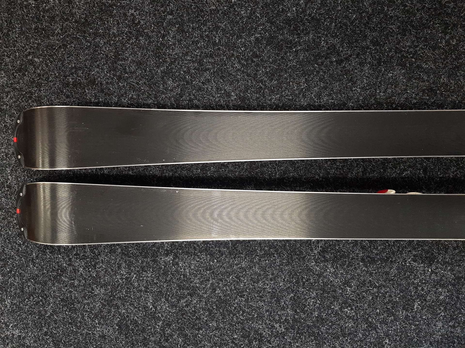 Gebrauchte ROSSIGNOL Passion Ski + Rossignol 10 Bindungen