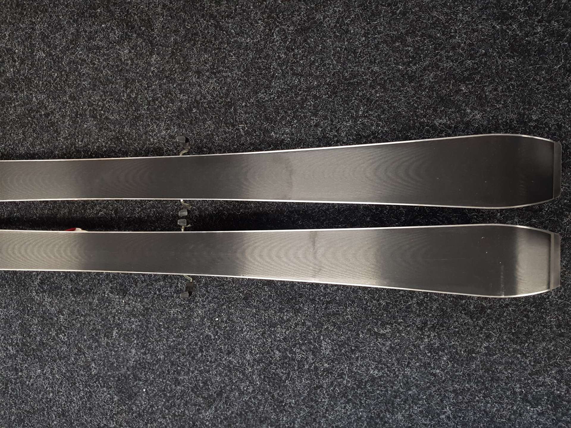 Gebrauchte ROSSIGNOL Passion Ski + Rossignol 10 Bindungen