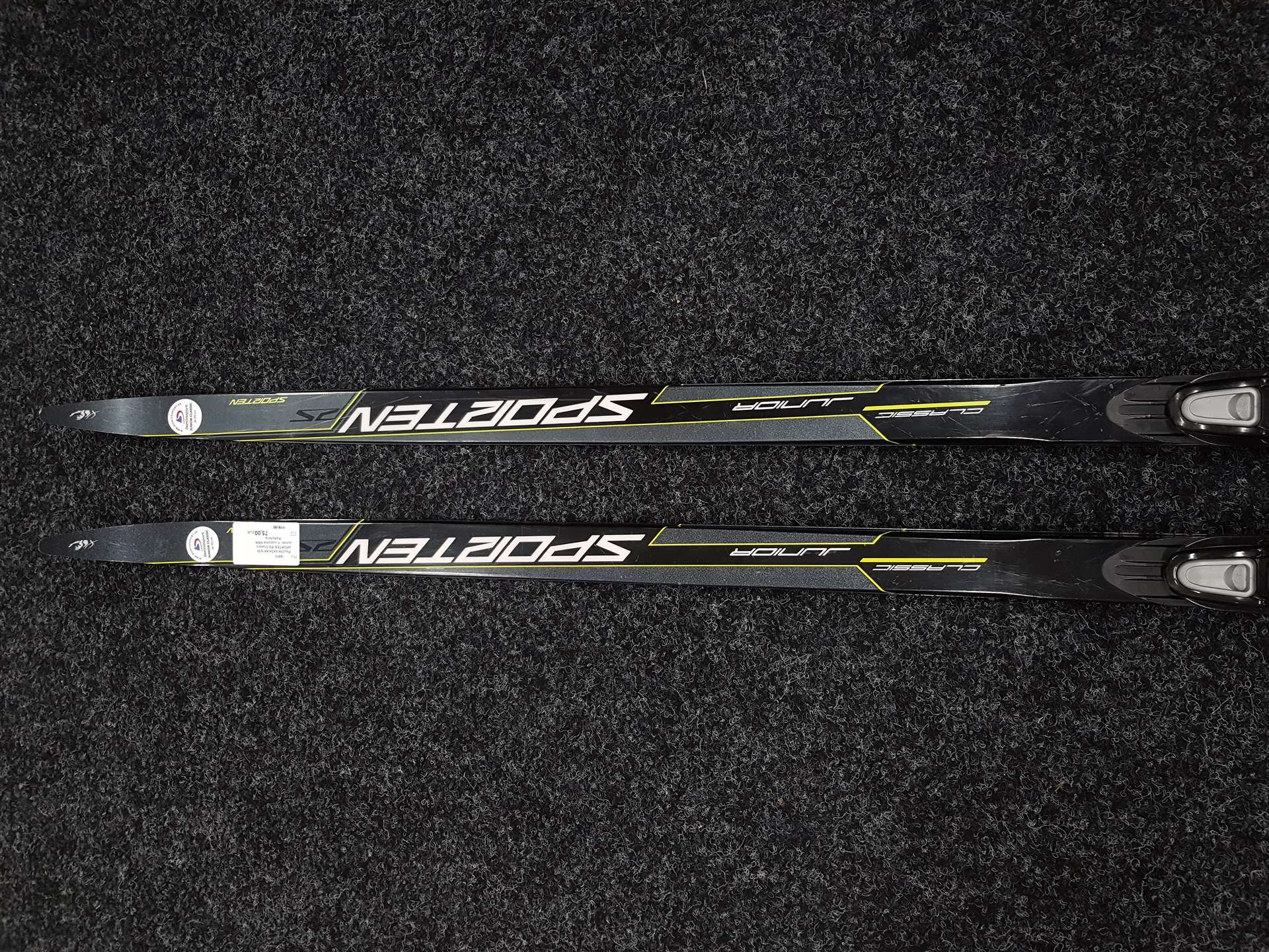 Esquís de fondo SPORTEN RS Classic Junior usados + fijaciones NNN Rottefella