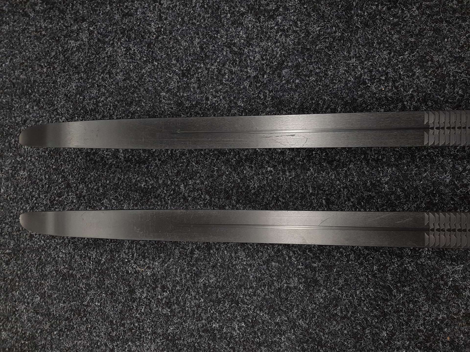 Esquís de fondo SPORTEN RS Classic Junior usados + fijaciones NNN Rottefella