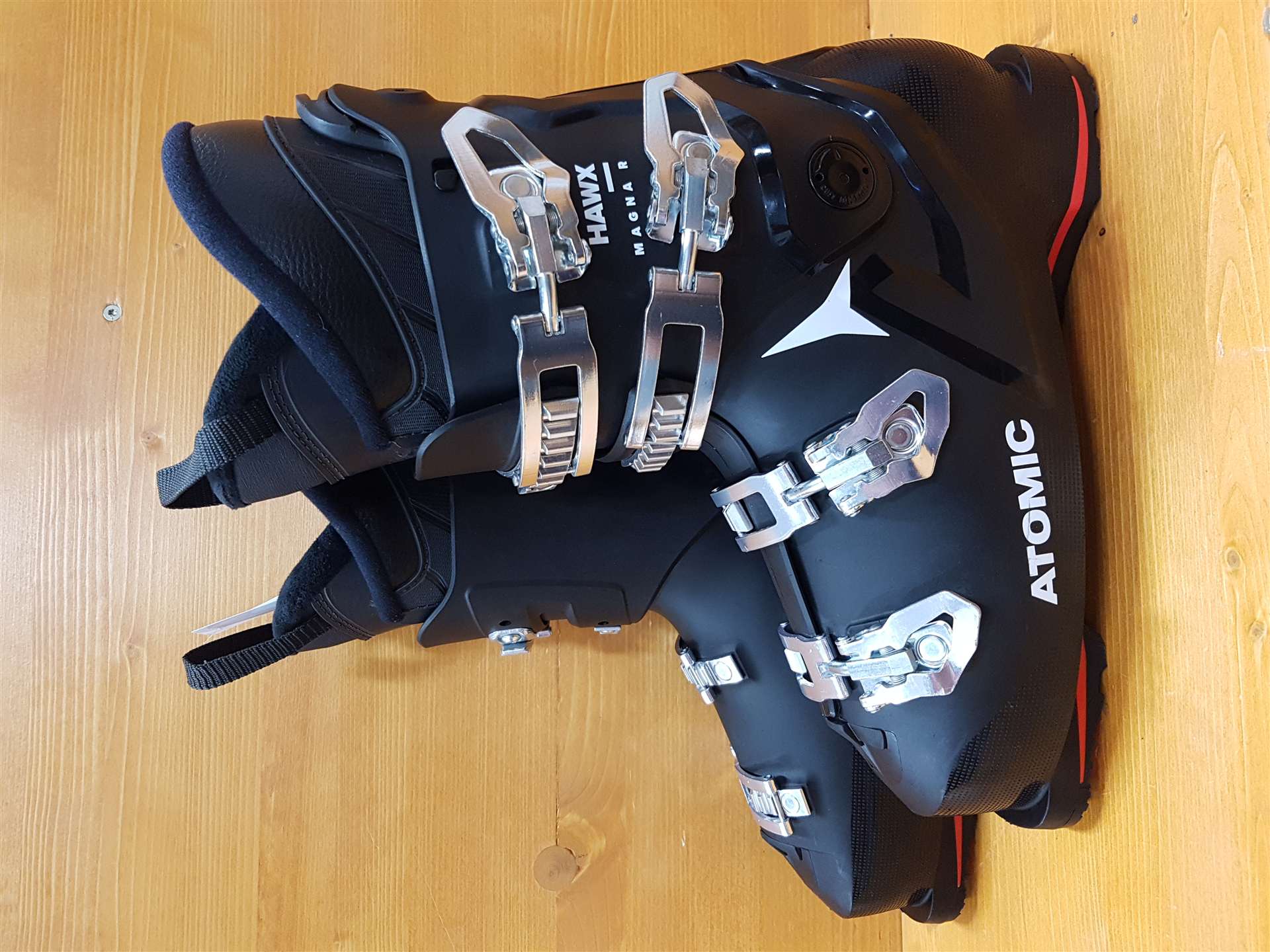 Gebrauchte ATOMIC Hawx Magna R Skischuhe