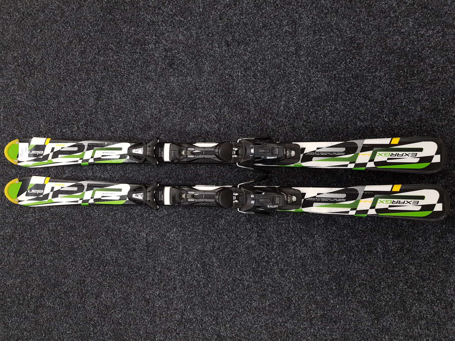 Použité lyže ELAN Exar GX + vázání Elan EL 10