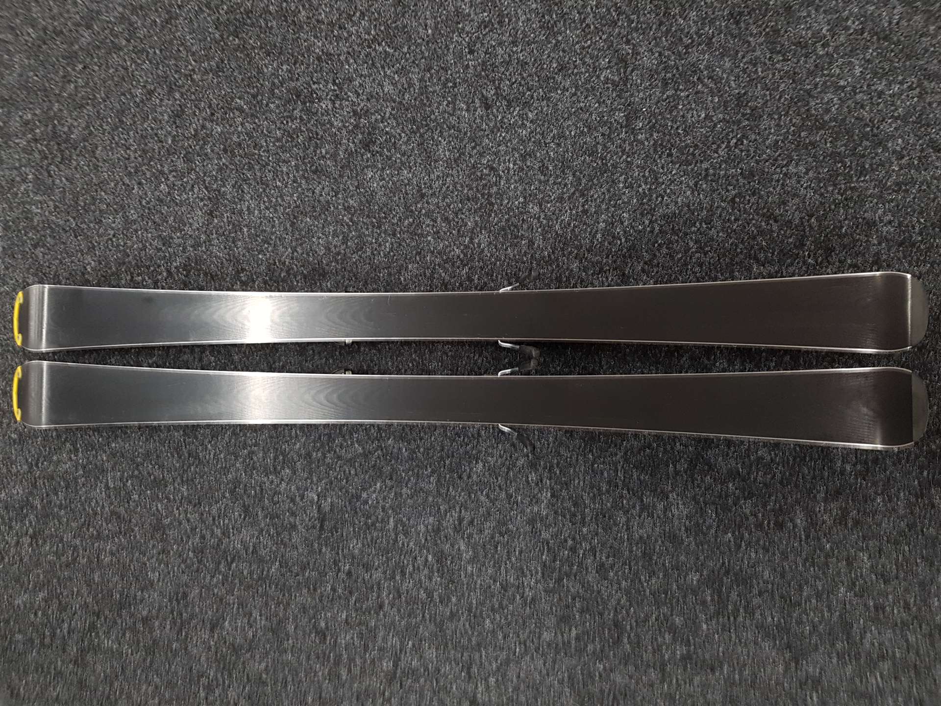 Použité lyže ELAN Exar GX + vázání Elan EL 10