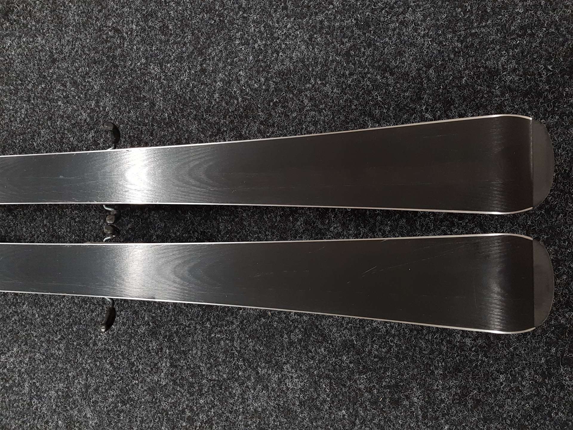 Použité lyže ELAN Exar GX + vázání Elan EL 10