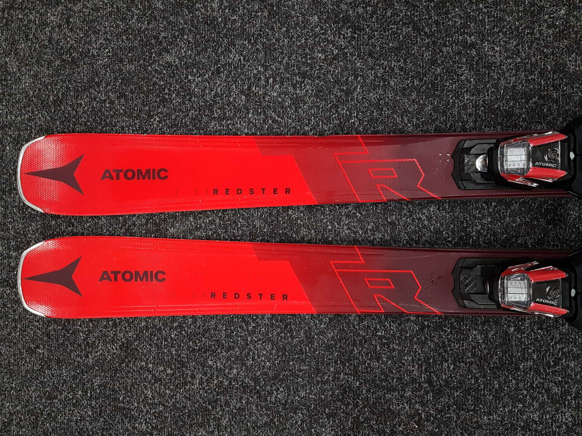 Skis Atomic Redster TR d'occasion