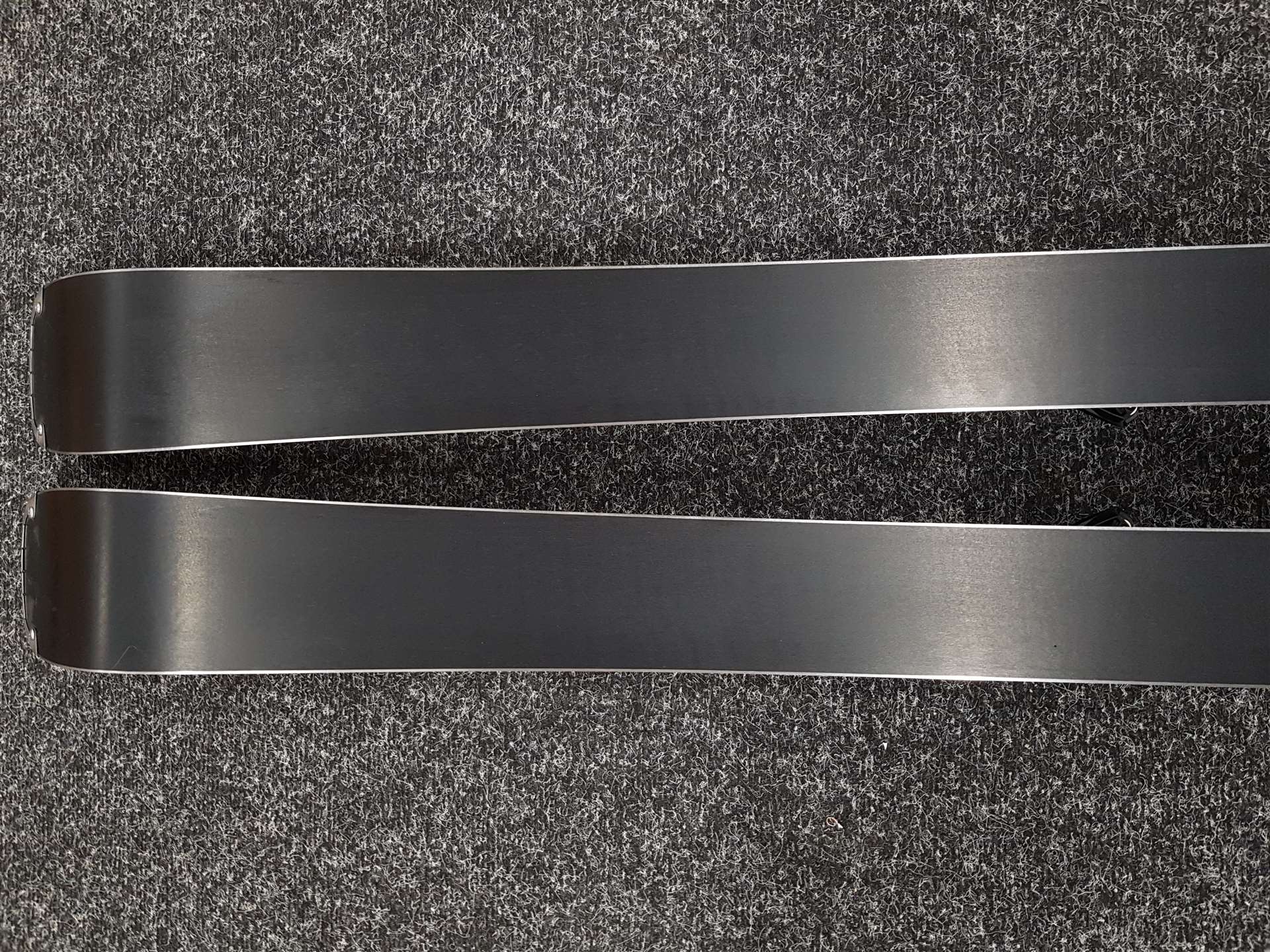 Skis Atomic Redster TR d'occasion