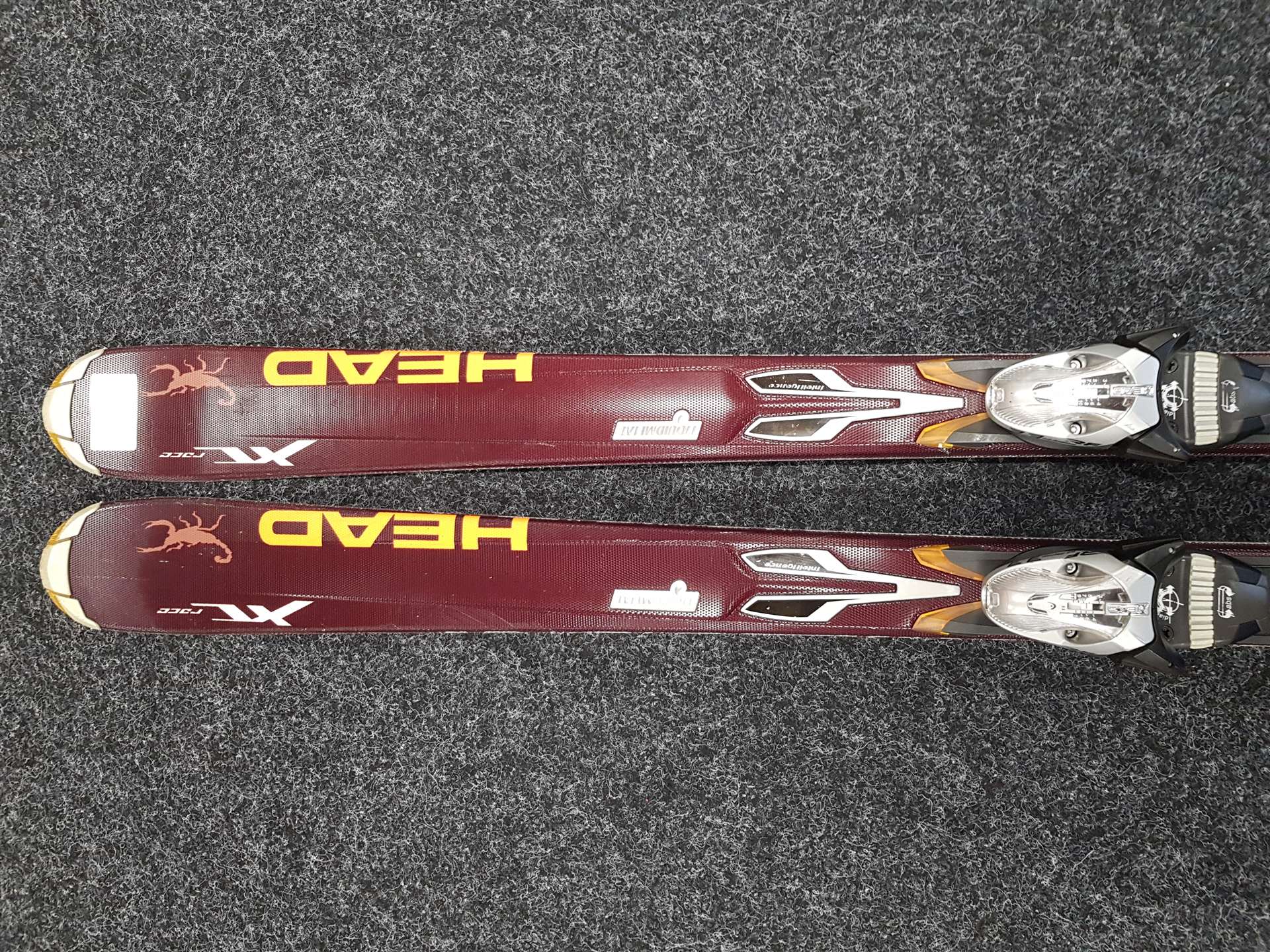 Sci HEAD X Race usati + attacchi Head RF 11