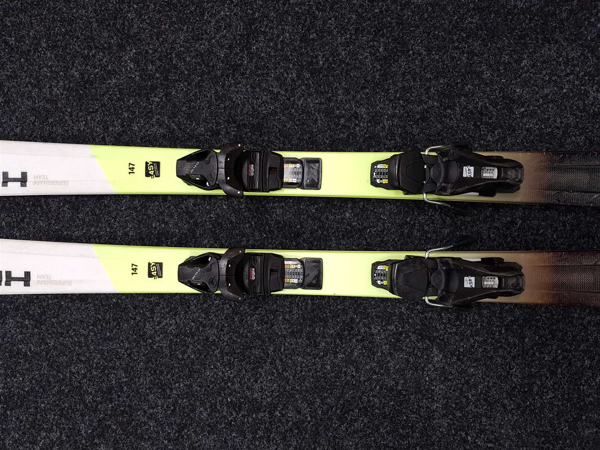 Použité lyže HEAD Supershape Team + viazanie Head Easy 7.5