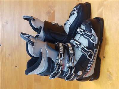 Clăpari de schi SALOMON Mission 500 folosiți