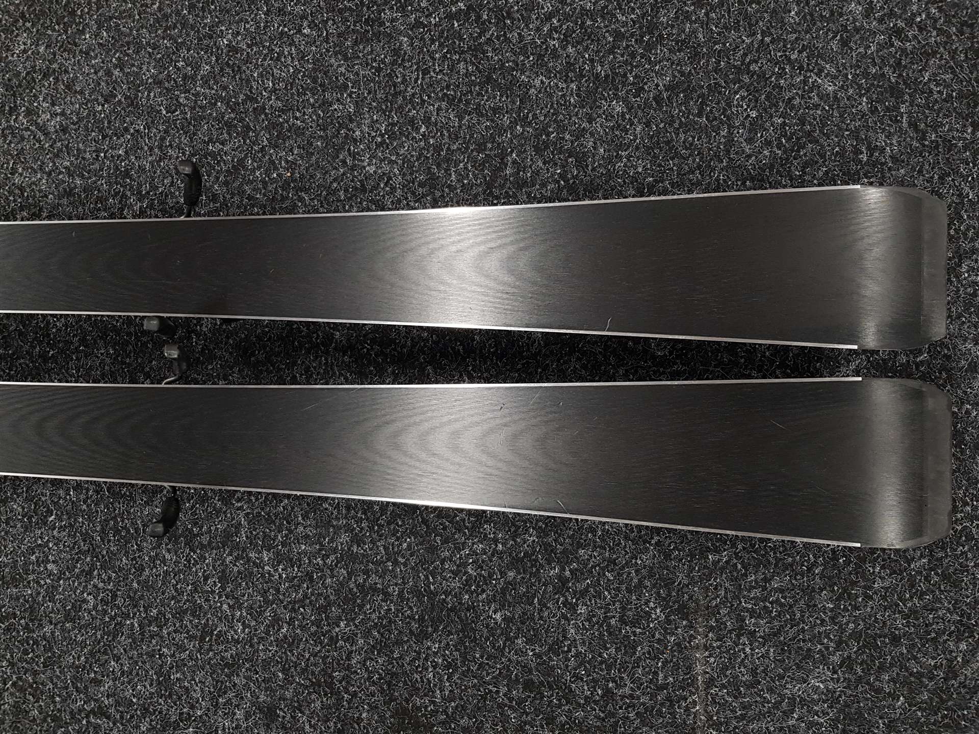 Gebrauchte ELAN Element Ski + Elan EL10 Bindungen