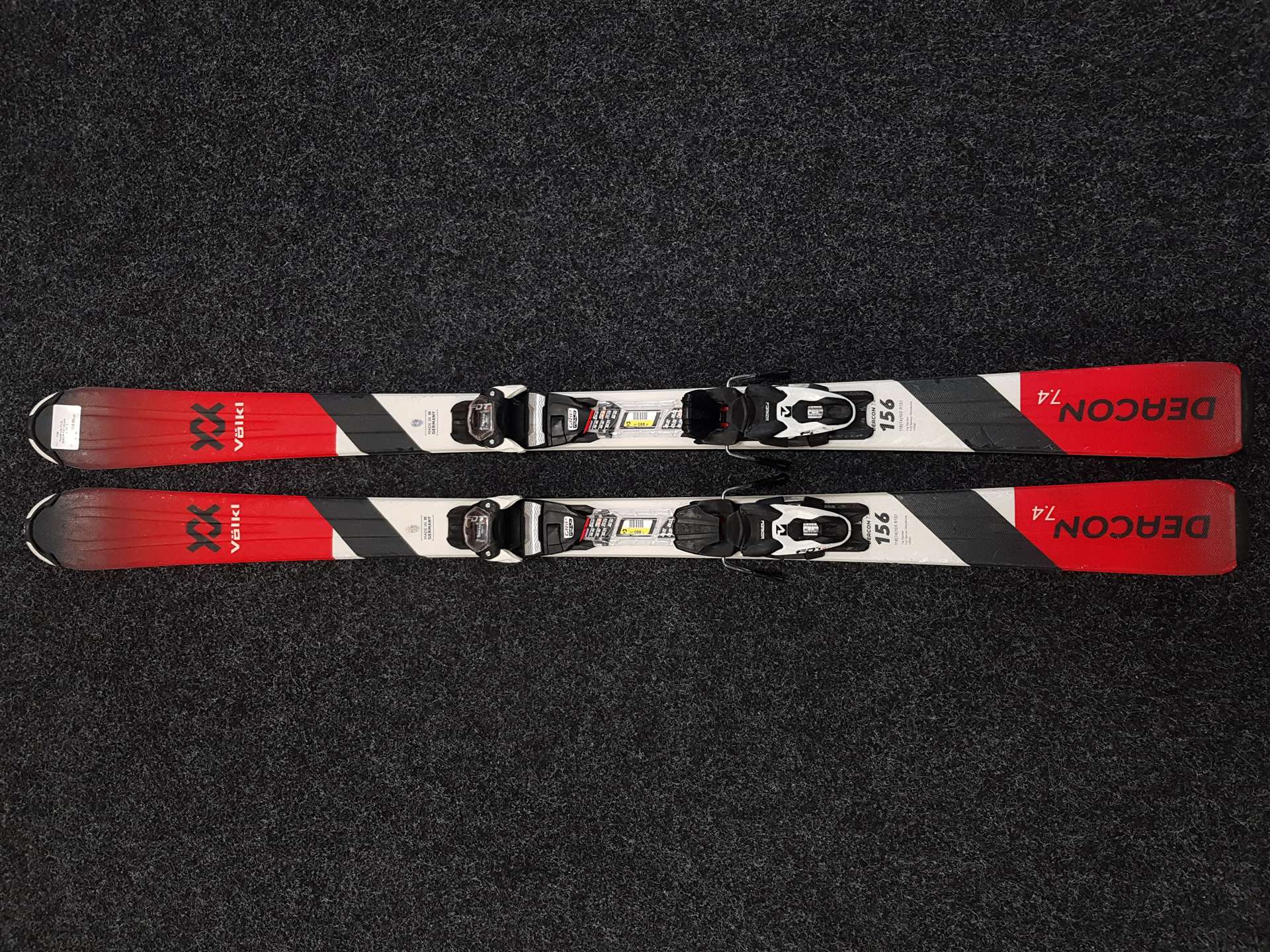 Sci usati VOLKL DEACON 7.4 + attacchi Marker FDT 10