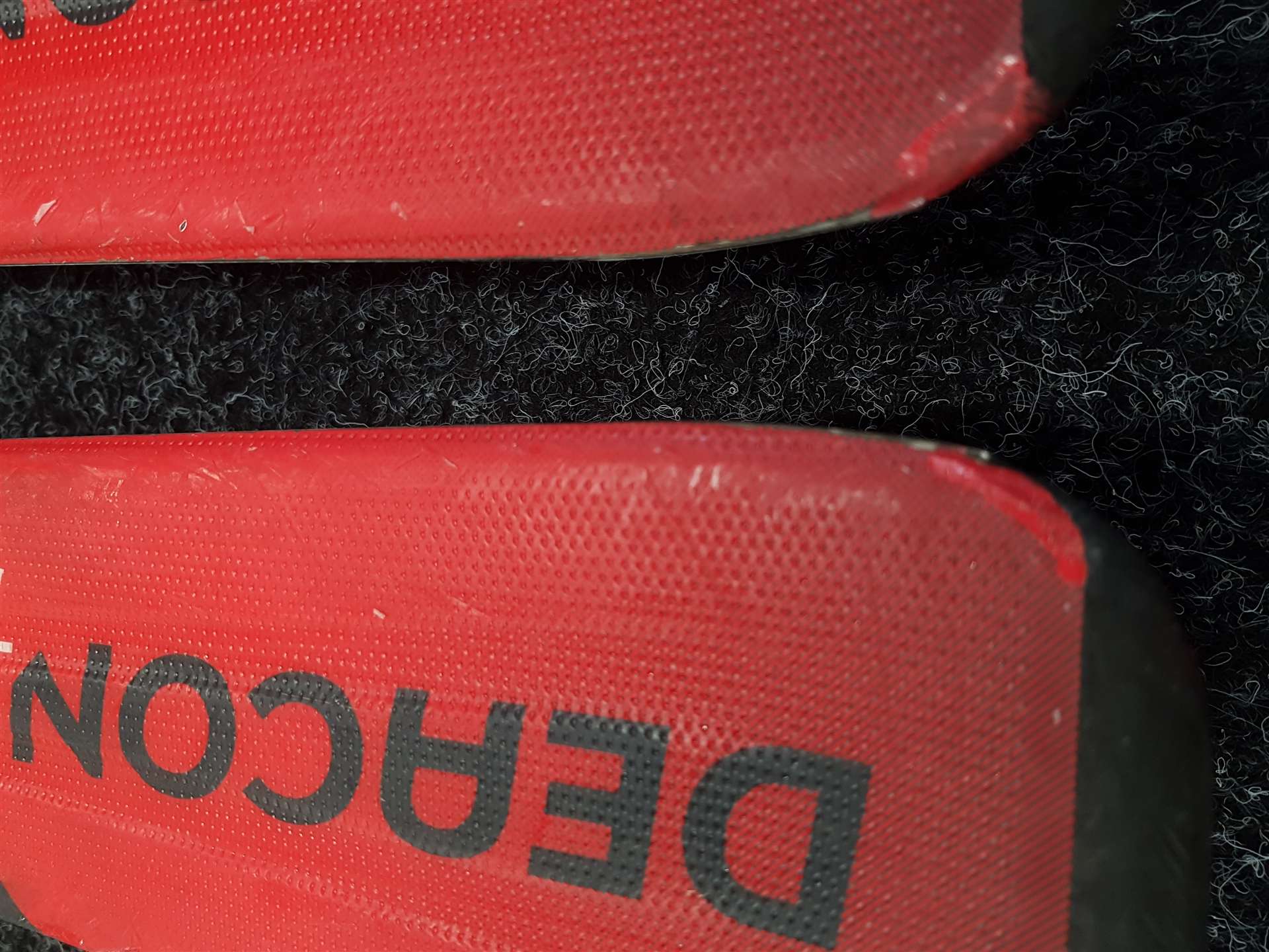 Sci usati VOLKL DEACON 7.4 + attacchi Marker FDT 10