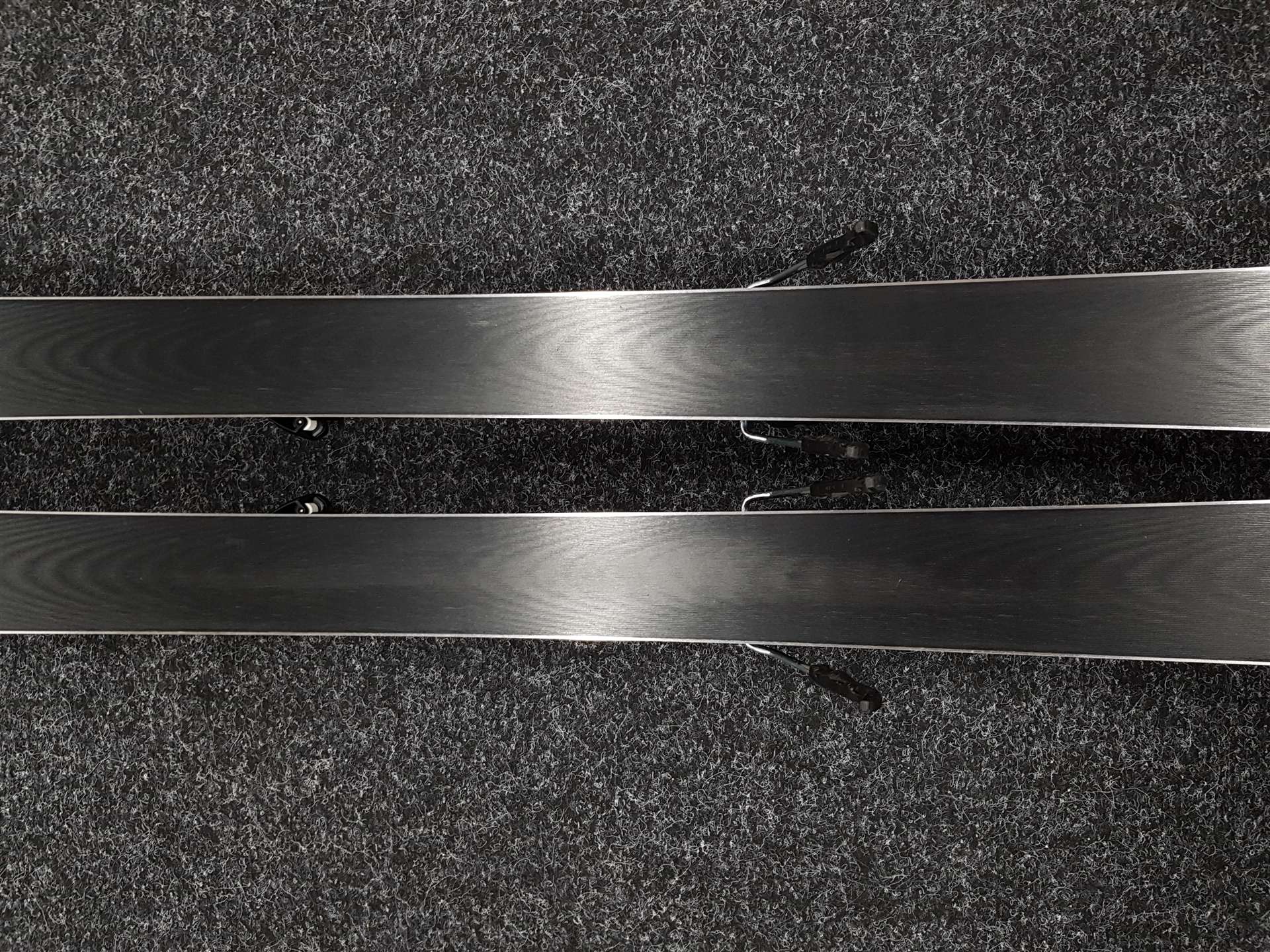 Skis ATOMIC Cloud C12 d'occasion + fixations Atomic 10