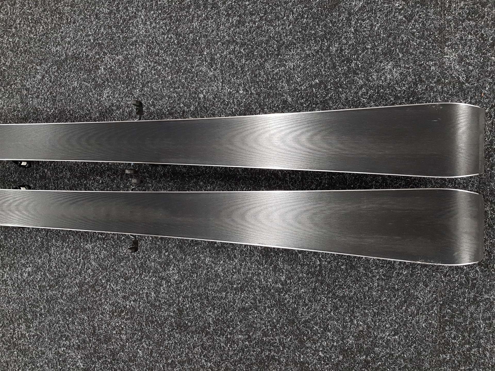 Skis ATOMIC Cloud C12 d'occasion + fixations Atomic 10