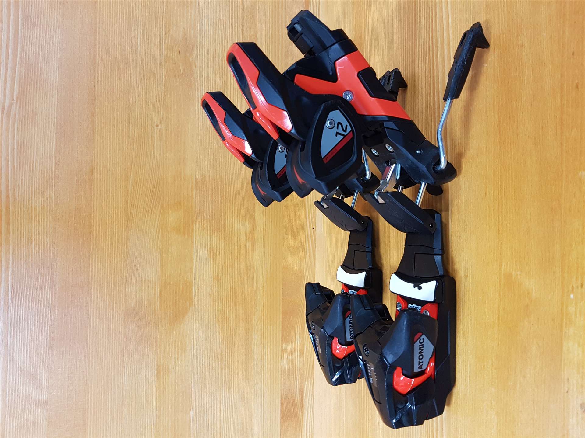 Použité viazanie Atomic FT12 (DIN 12)