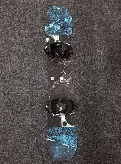 Snowboard Burton Radius d'occasion + fixations Burton taille S