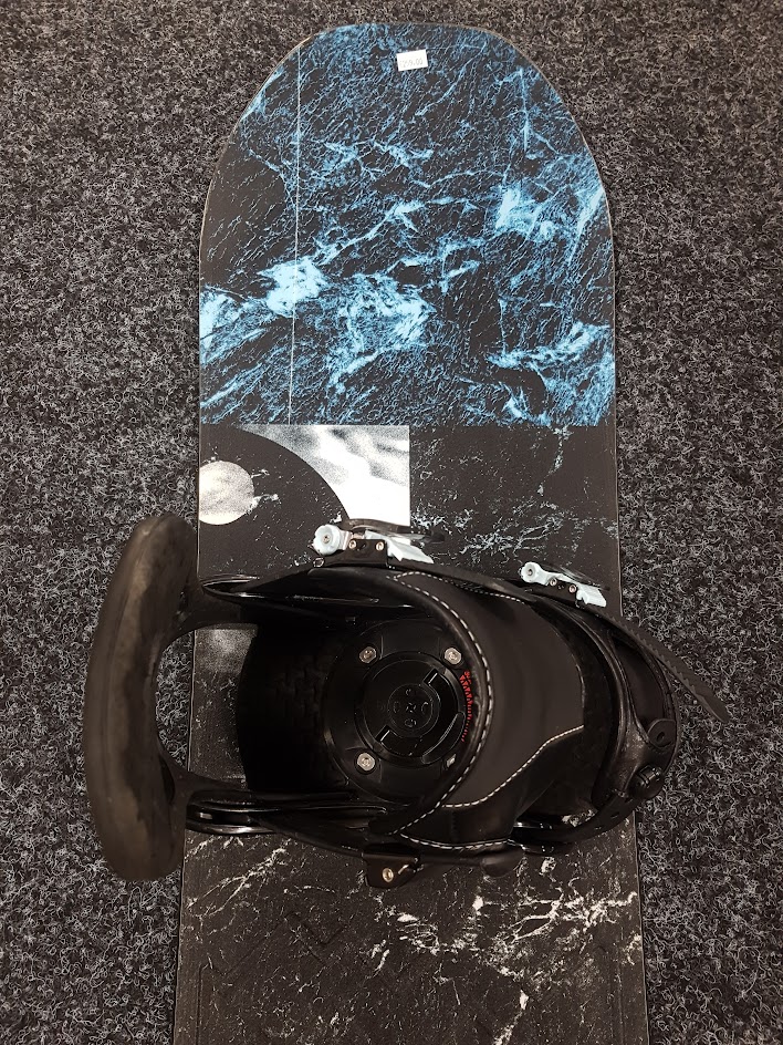 Snowboard Burton Radius d'occasion + fixations Burton taille S