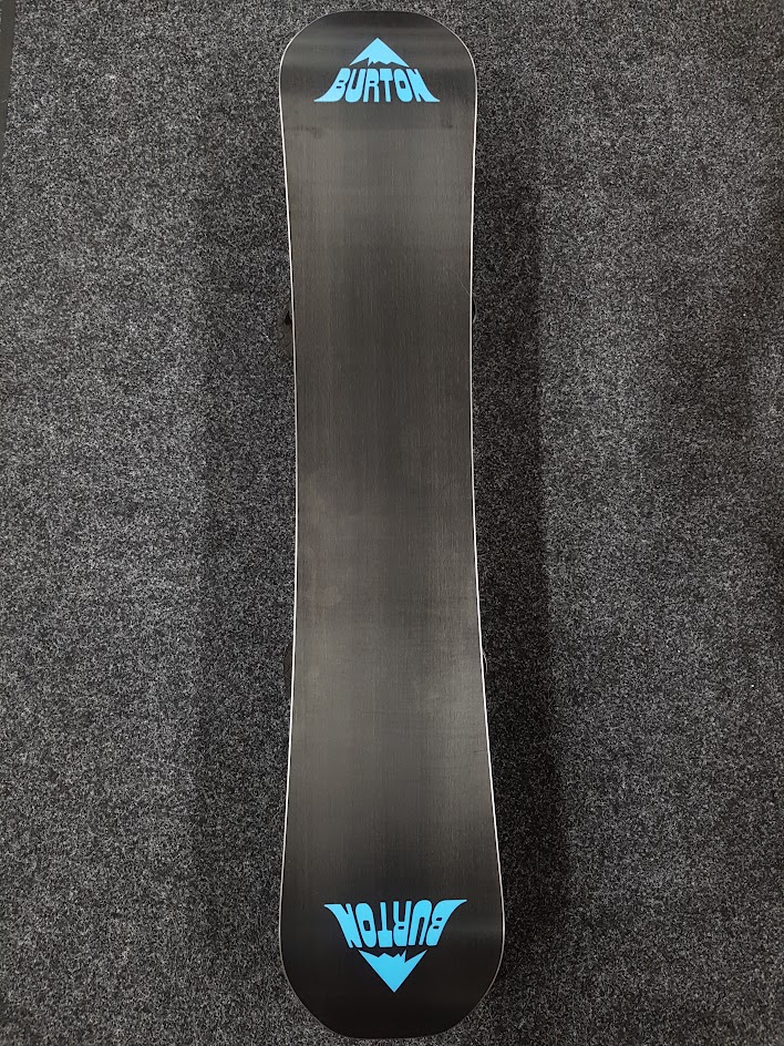 Snowboard Burton Radius d'occasion + fixations Burton taille S