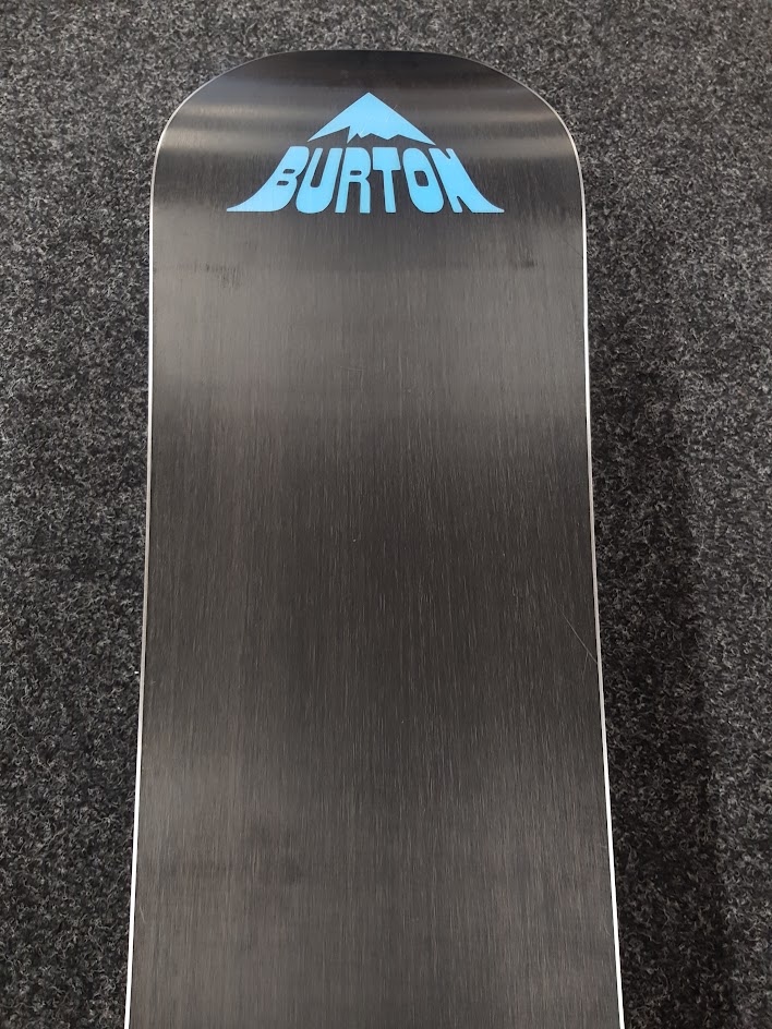 Snowboard Burton Radius d'occasion + fixations Burton taille S