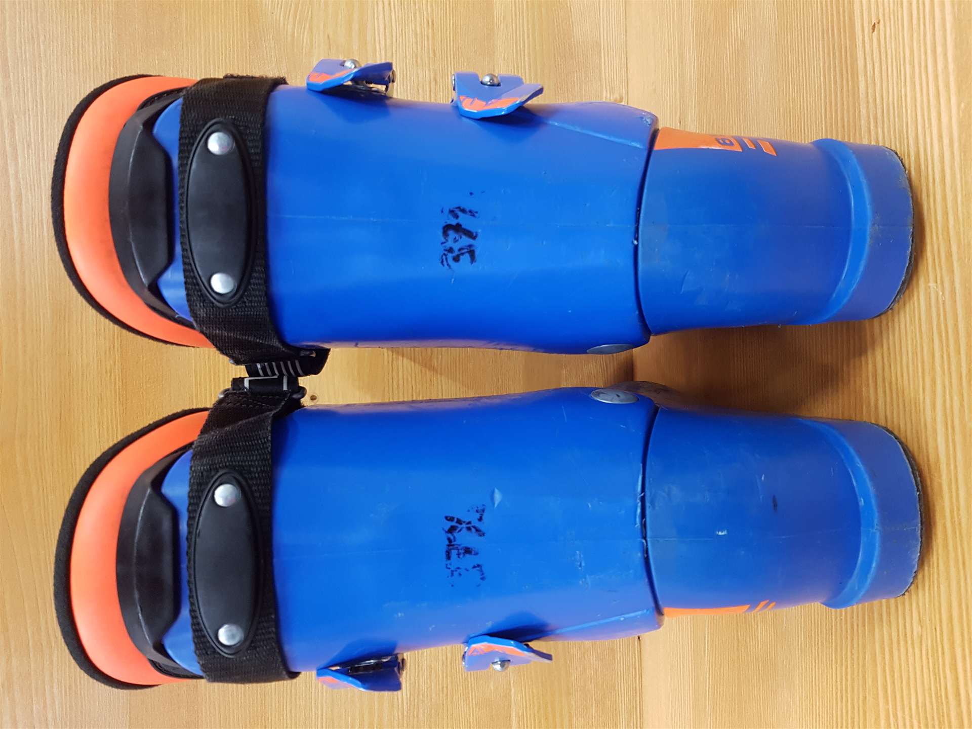 Použité lyžiarky LANGE RS 65