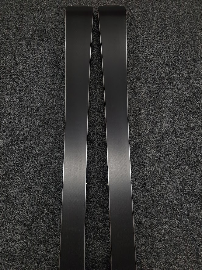 Narty bazarowe VOLKL Race Tiger SC Limited
