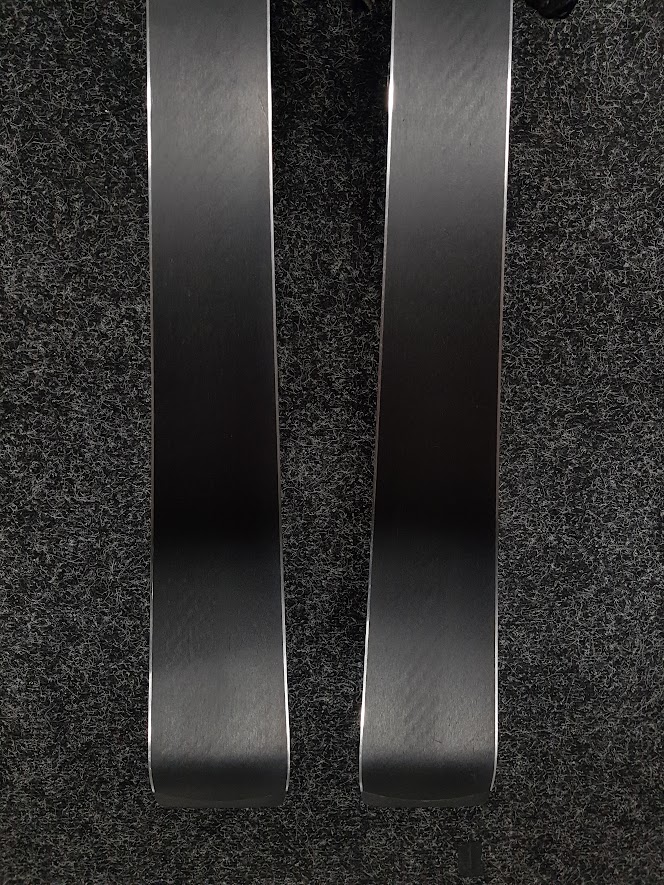 Narty bazarowe VOLKL Race Tiger SC Limited