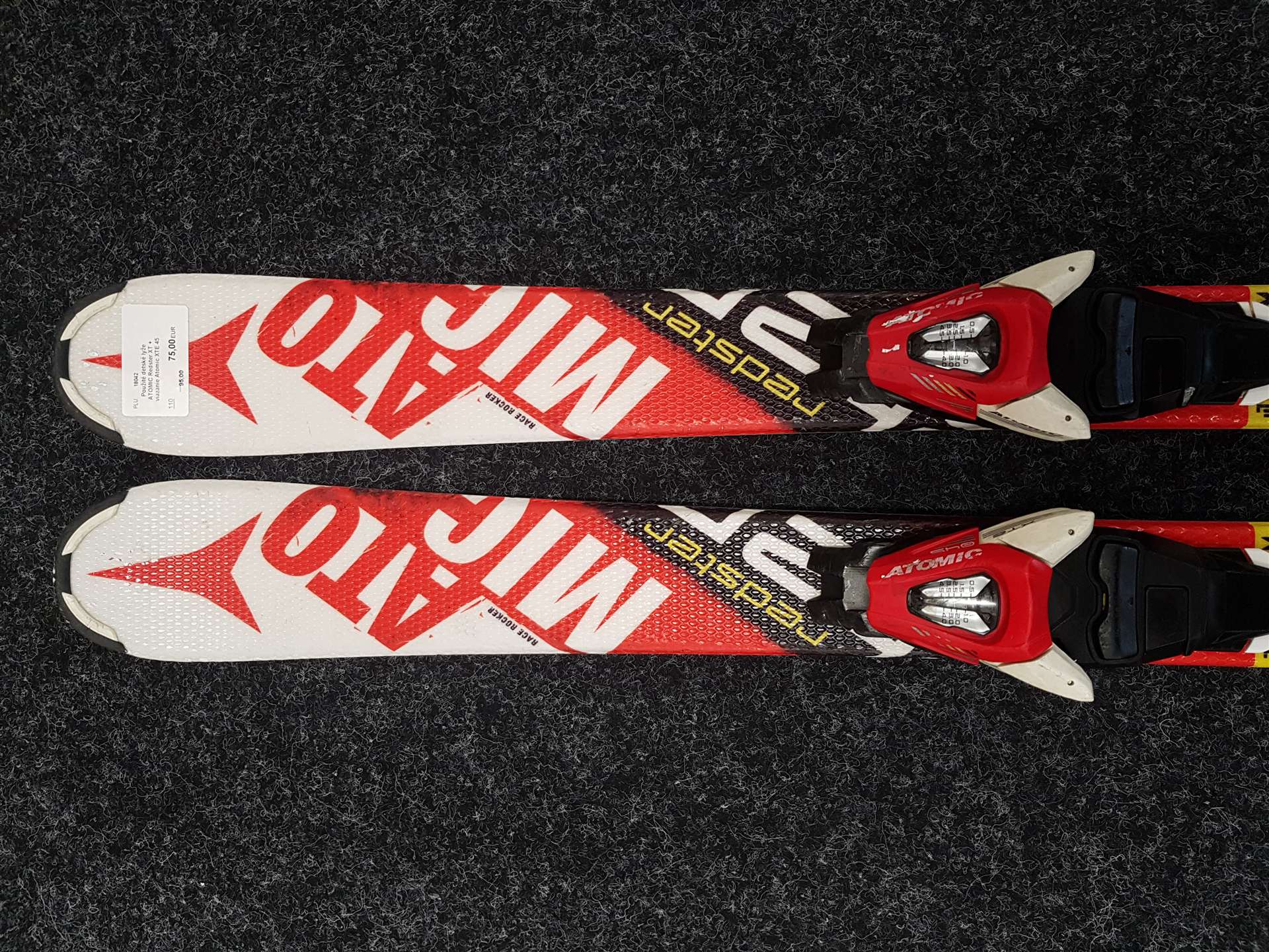 Sci da sci usati per bambini, modello ATOMIC Redster XT + attacchi Atomic XTE 45.