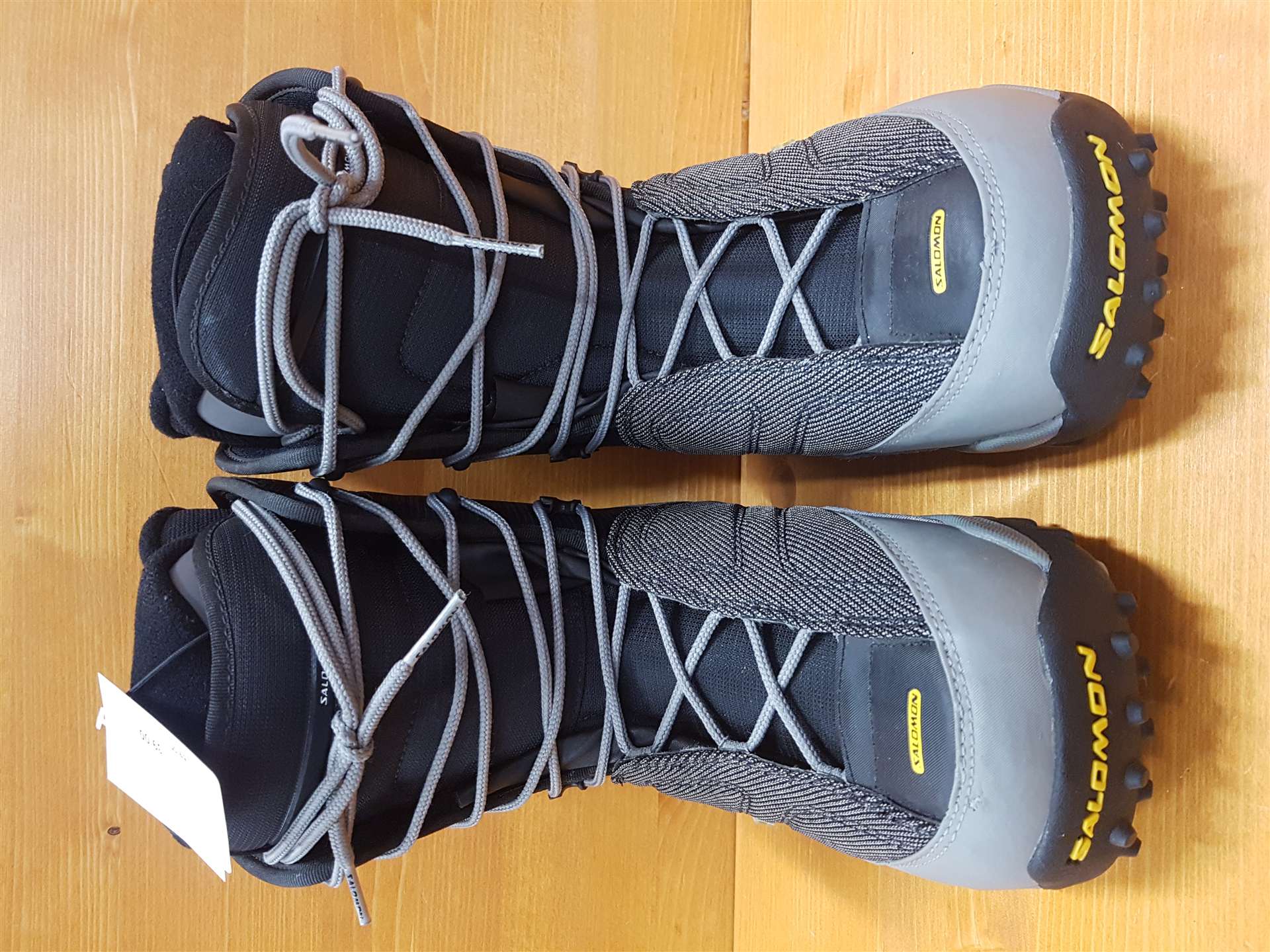 Ghete de snowboard SALOMON Solace folosite