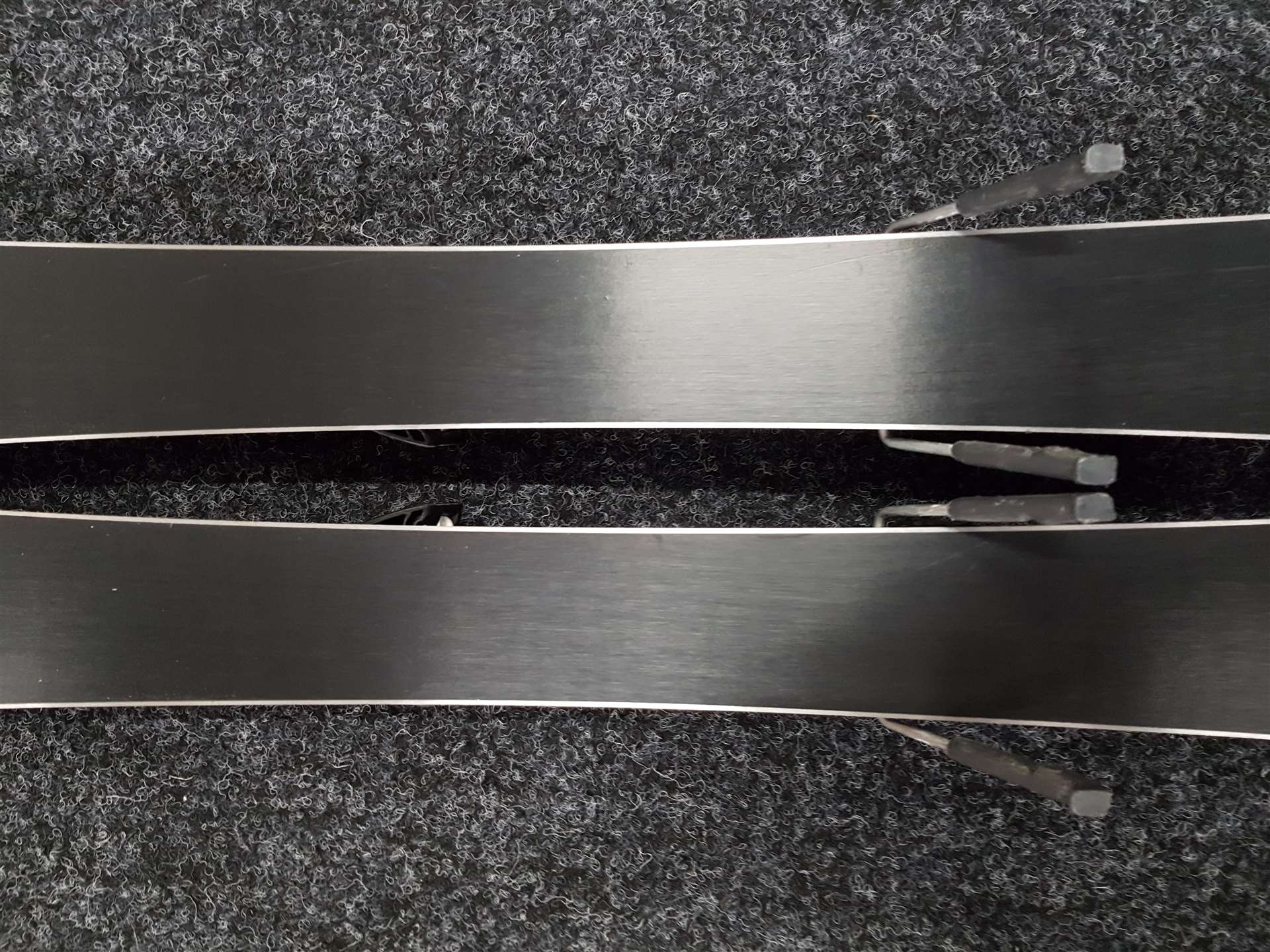 Použité lyže SALOMON Enduro JR 800  + viazanie Salomon 4,5