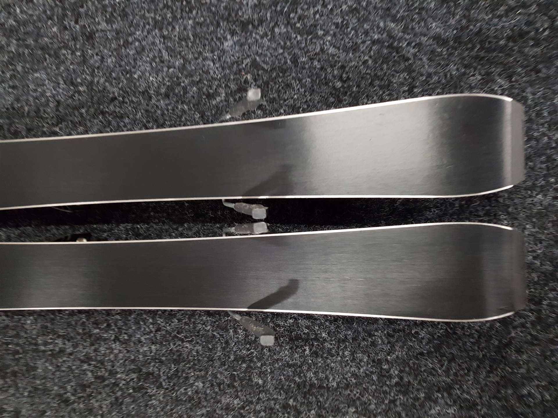 Použité lyže SALOMON Enduro JR 800  + viazanie Salomon 4,5