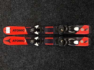 Esquís infantiles usados ATOMIC Redster J2 + fijaciones Atomic C5
