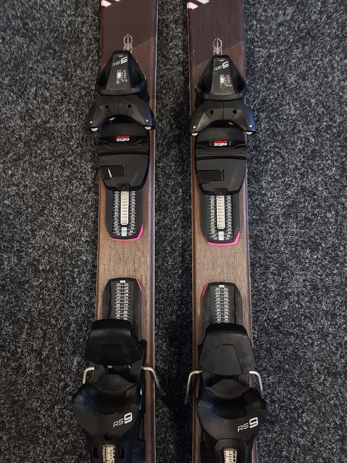 Gebrauchte Fischer Turn 73 Ski + Fischer RS 9 Bindungen