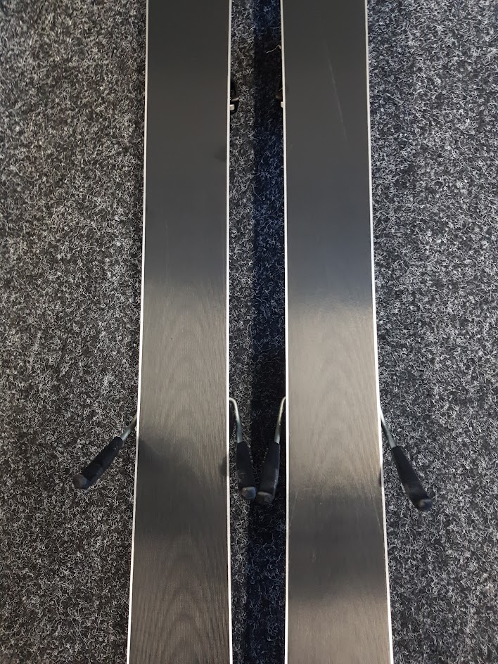 Gebrauchte Fischer Turn 73 Ski + Fischer RS 9 Bindungen