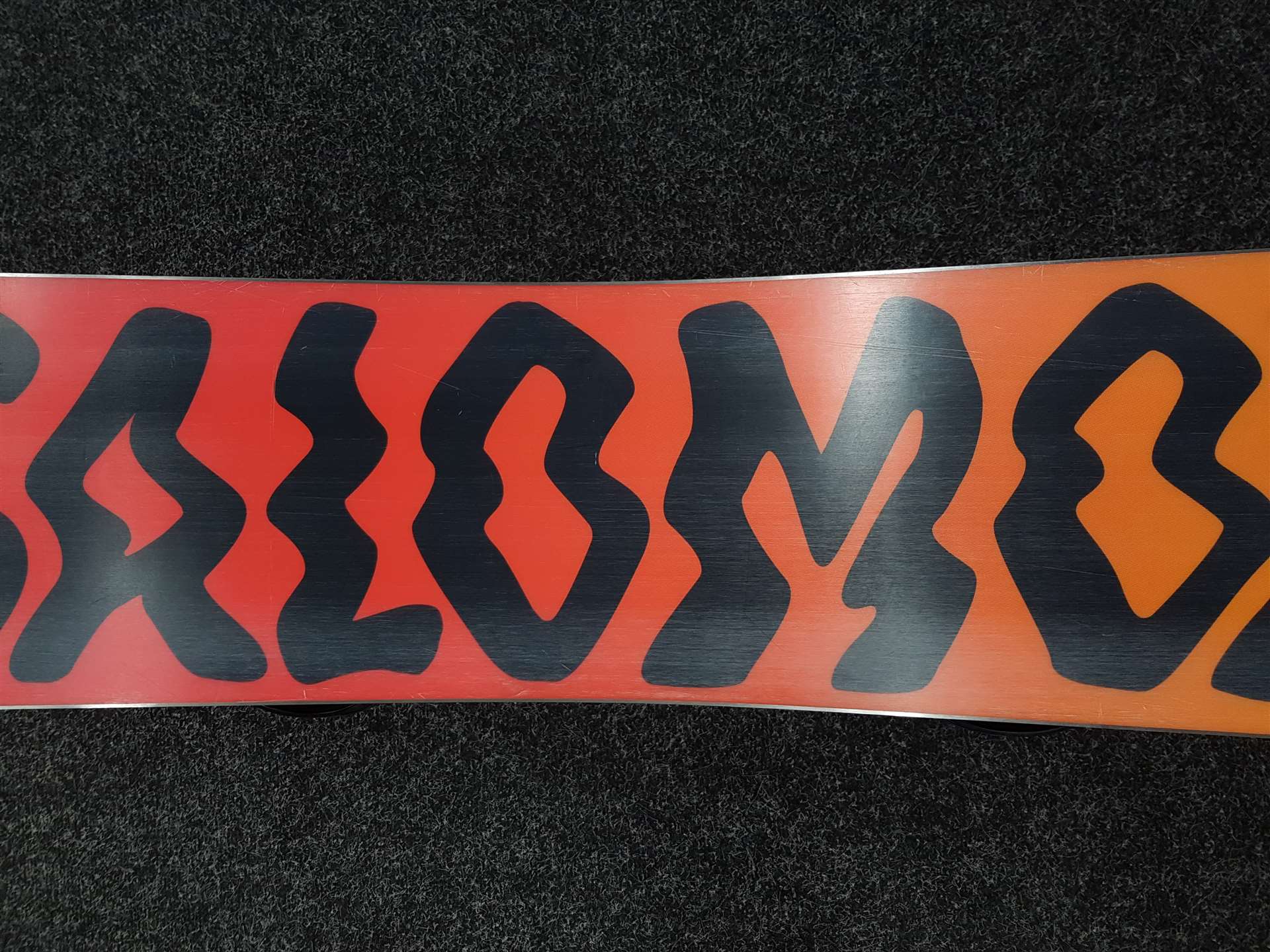 Použitý snowboard Salomon Grail + vázání K2 velikost XS