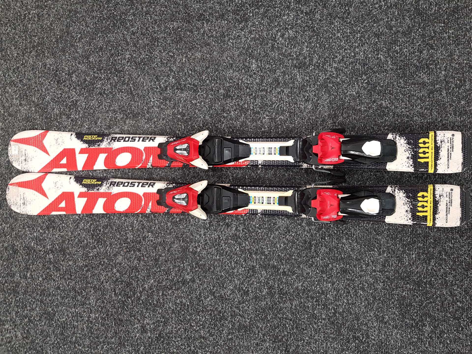 Esquís ATOMIC REDSTER Piste Rocker usados