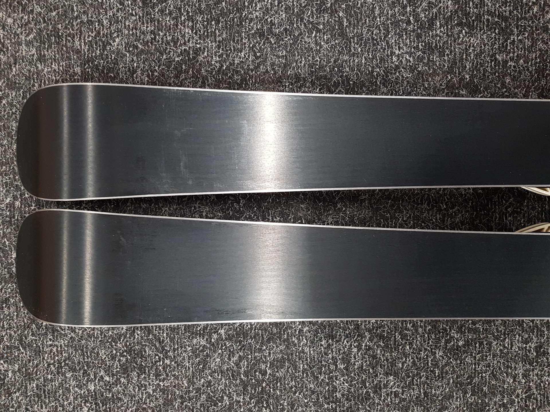 Esquís ATOMIC REDSTER Piste Rocker usados