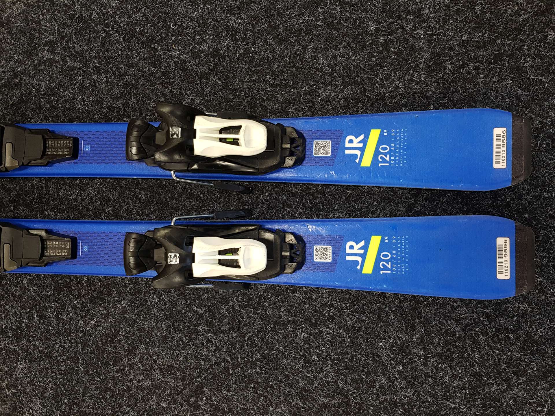 Použité detské lyže SALOMON Race JR + viazanie Salomon 5