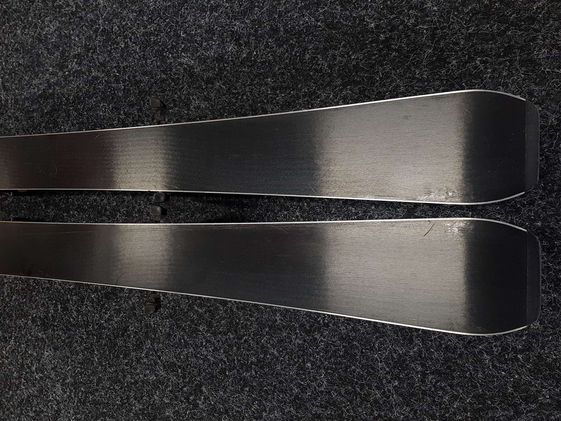 Použité detské lyže SALOMON Race JR + viazanie Salomon 5