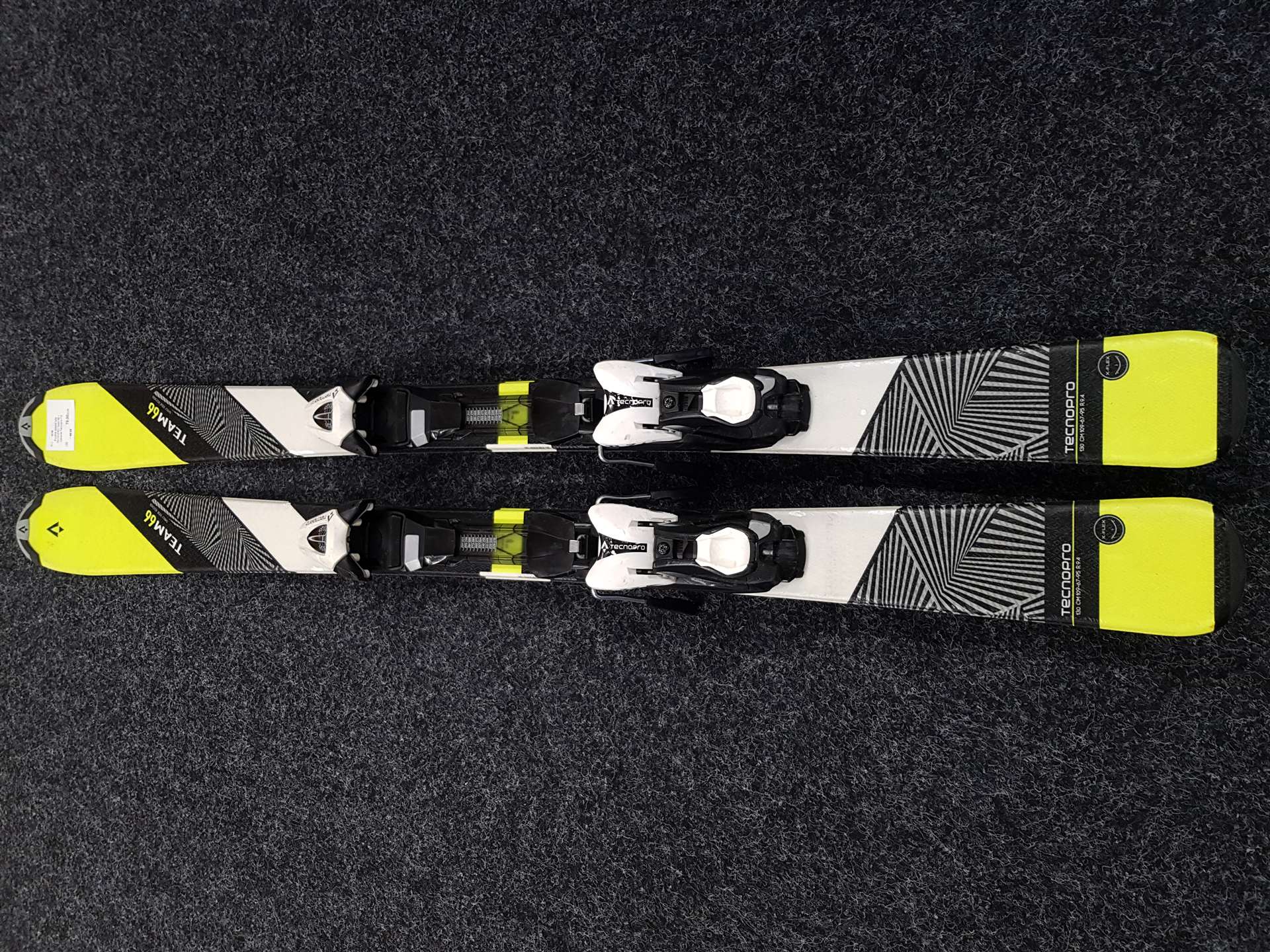 Použité dětské lyže TECNOPRO Team 66 + vázání Tecnopro 7.5