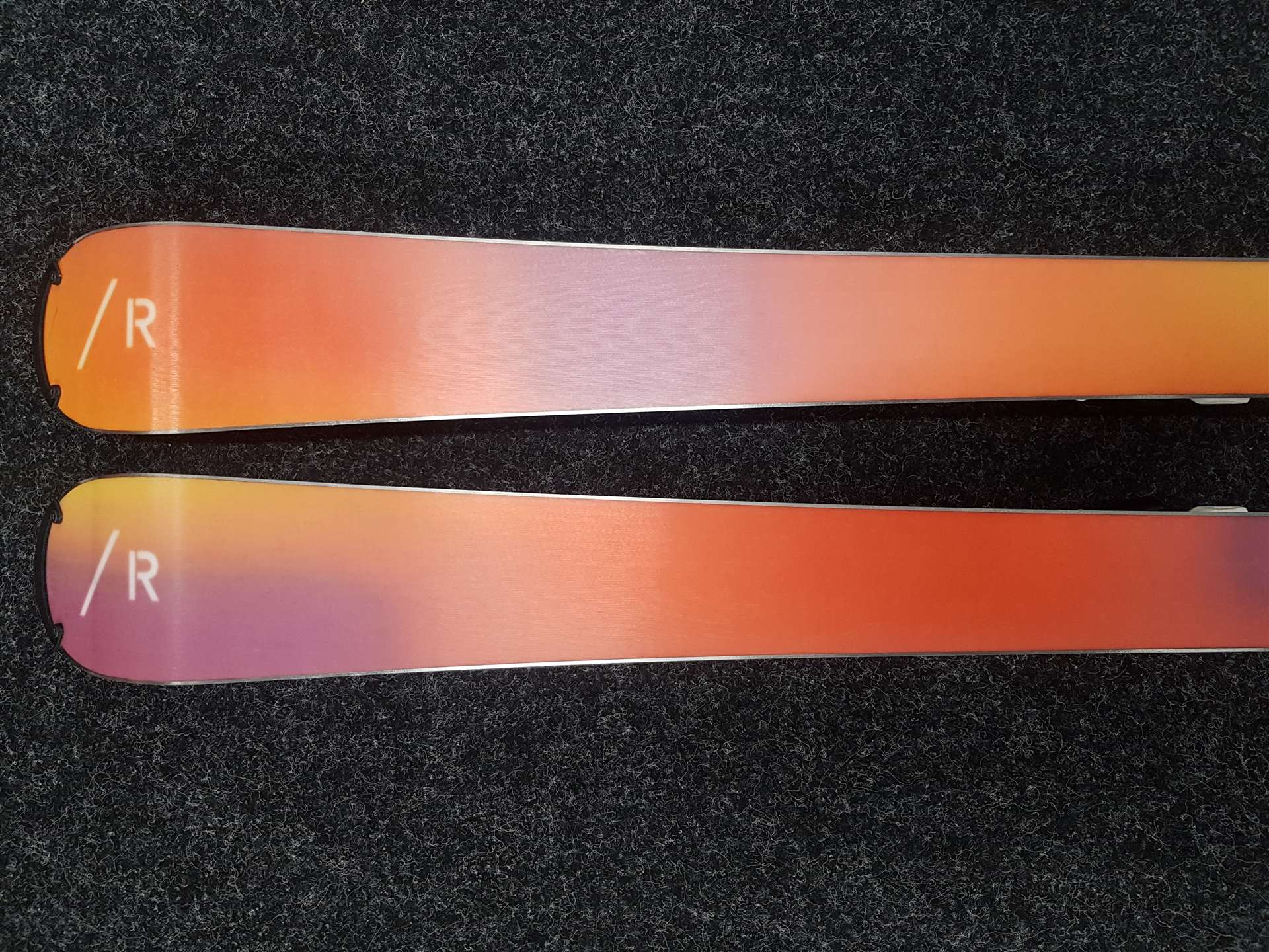 Použité lyže SPORTEN Iridium 3 + viazanie Tyrolia PR11