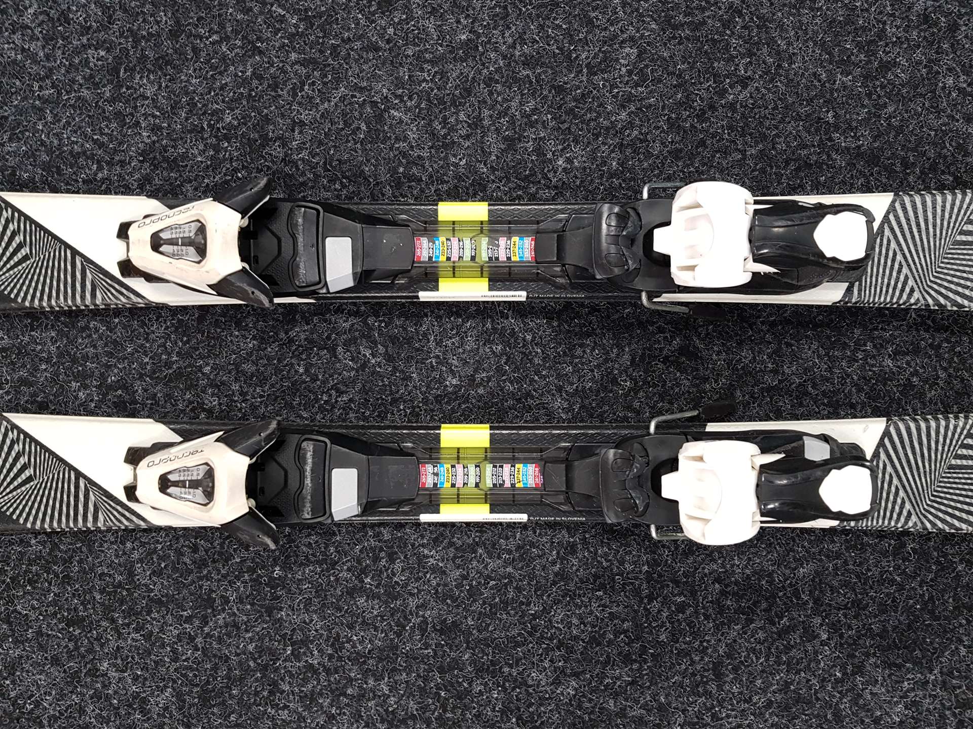 Skis enfant d'occasion TECNOPRO Team 66 + fixations Tecnopro TC 45